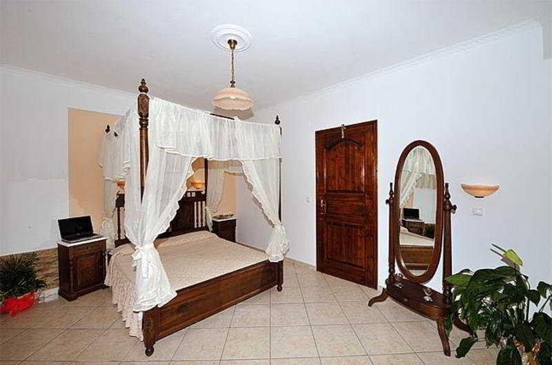 B Suites Fira  Dış mekan fotoğraf